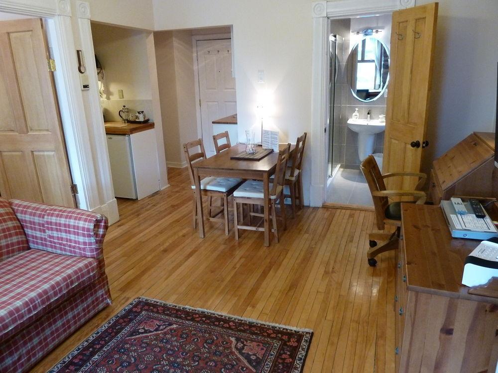 Gite University Bed And Breakfast Montreal Exterior foto
