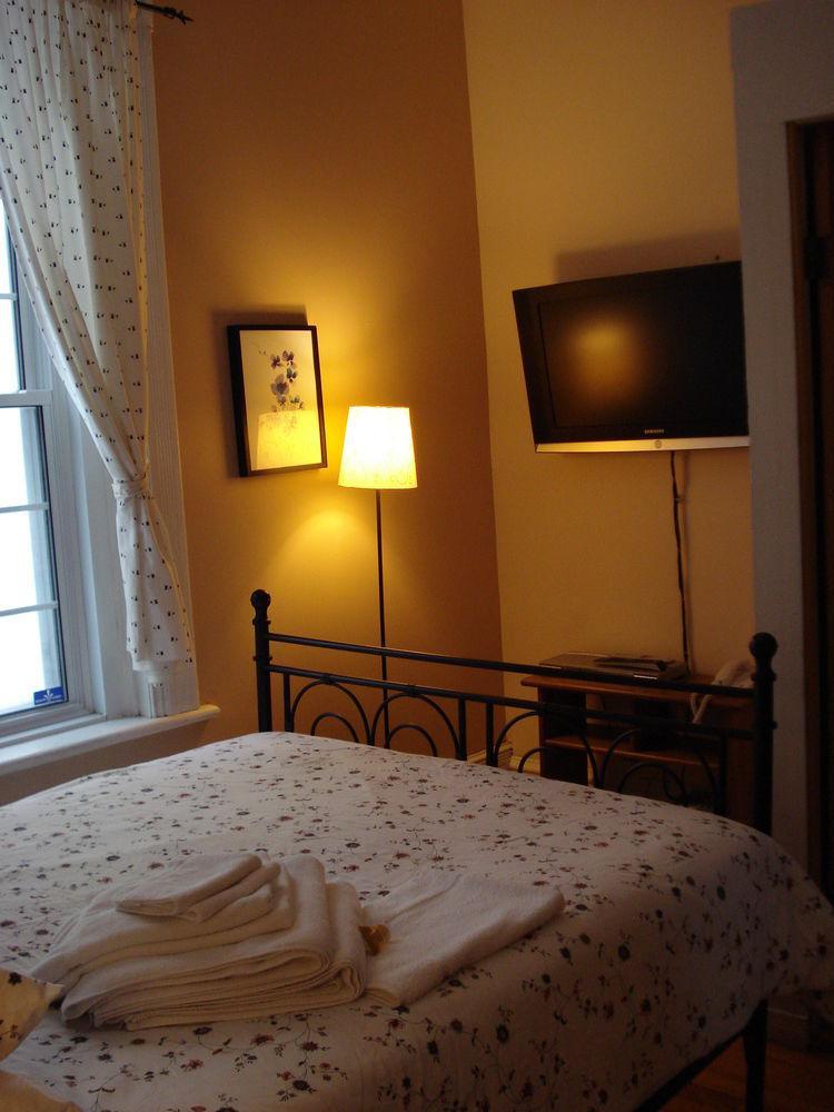 Gite University Bed And Breakfast Montreal Exterior foto